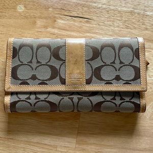 Coach Signature Wallet